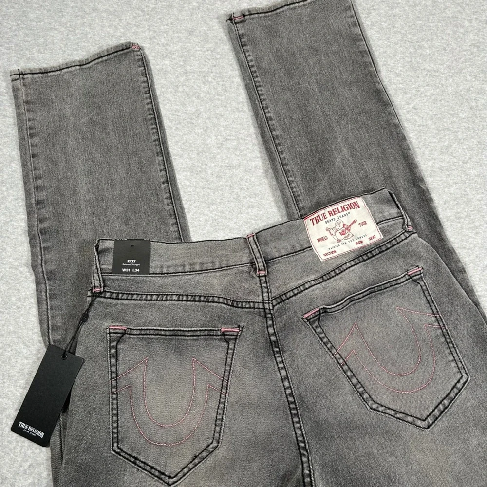 True Religion Ricky Relaxed Straight Jeans Mens 31x34 Gray Wash Distressed NEW
